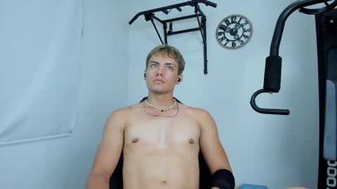 Snapshot of lover_fitnessboy chatting on 03/07/25, 05:08 kevin online show from 03/07/25, 05:08