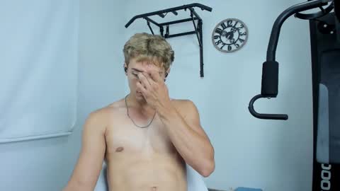 Snapshot of lover_fitnessboy chatting on 03/10/25, 11:38 kevin online show from 03/10/25, 11:38