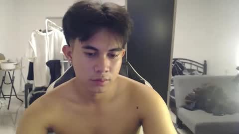 Snapshot of loverboyph04 chatting on 09/09/25, 07:02 loverboyph04 online show from 09/09/25, 07:02
