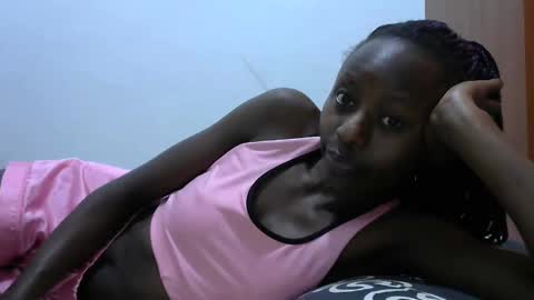 lovergal222 online show from 02/02/25, 12:57