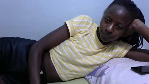 lovergal222 online show from 02/15/25, 10:42