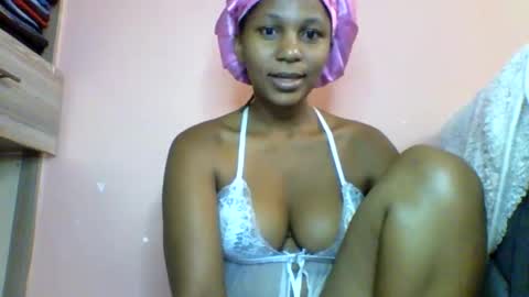 lovergal257 online show from 03/24/26, 07:35