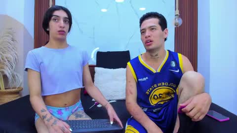 sofia and bryan online show from 05/03/26, 01:55