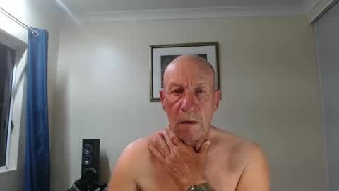 Snapshot of lovesblackazz chatting on 12/26/24, 10:05 Lovesblackazz online show from 12/26/24, 10:05