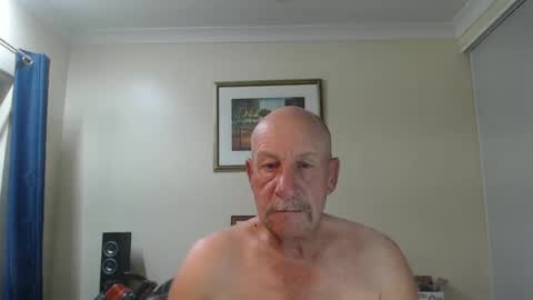 Snapshot of lovesblackazz chatting on 01/17/25, 12:10 Lovesblackazz online show from 01/17/25, 12:10