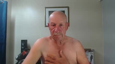 Snapshot of lovesblackazz chatting on 01/24/25, 07:51 Lovesblackazz online show from 01/24/25, 07:51