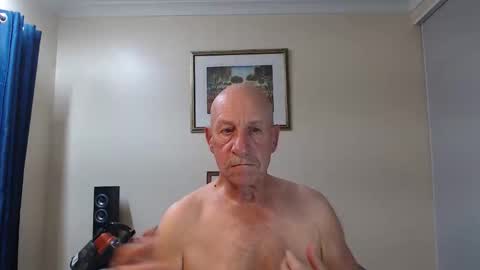 Snapshot of lovesblackazz chatting on 12/22/25, 11:18 Lovesblackazz online show from 12/22/25, 11:18