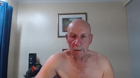 Snapshot of lovesblackazz chatting on 02/24/26, 10:35 Lovesblackazz online show from 02/24/26, 10:35
