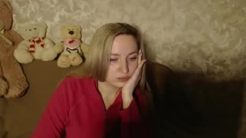 Snapshot of lovesrebecca chatting on 01/28/25, 02:00 LovesRebecca online show from 01/28/25, 02:00