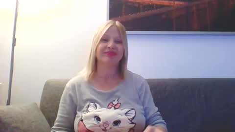 Snapshot of lovestar544963 chatting on 12/04/24, 06:06 Marlyn online show from 12/04/24, 06:06