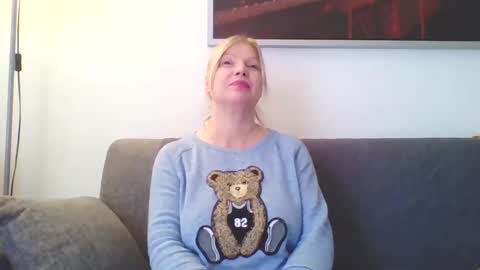 Snapshot of lovestar544963 chatting on 12/10/24, 02:06 Marlyn online show from 12/10/24, 02:06