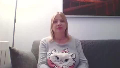 Snapshot of lovestar544963 chatting on 01/13/25, 11:06 Marlyn online show from 01/13/25, 11:06