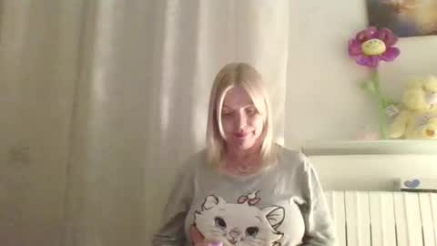 Marlyn online show from 05/11/26, 07:33