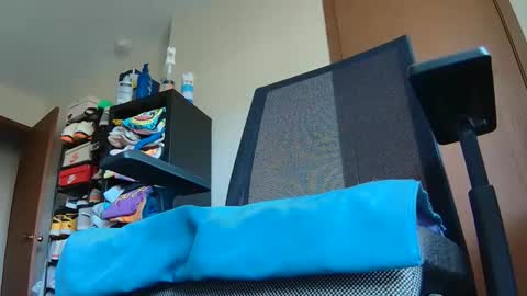 lovestrapons1 online show from 05/27/26, 03:42