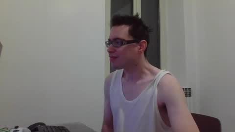 Snapshot of lovethepussy1988 chatting on 01/11/25, 10:40 db online show from 01/11/25, 10:40
