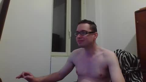 Snapshot of lovethepussy1988 chatting on 10/07/25, 06:27 db online show from 10/07/25, 06:27