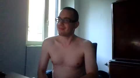 Snapshot of lovethepussy1988 chatting on 07/19/26, 06:44 db online show from 07/19/26, 06:44