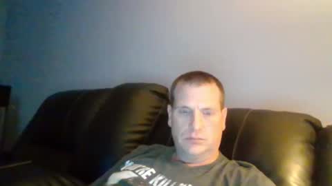 Snapshot of lovetocum37 chatting on 12/14/24, 04:01 lovetocum37 online show from 12/14/24, 04:01