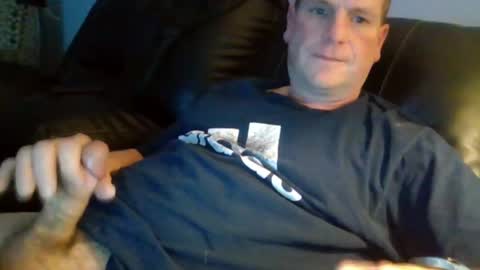 Snapshot of lovetocum37 chatting on 01/31/25, 02:37 lovetocum37 online show from 01/31/25, 02:37