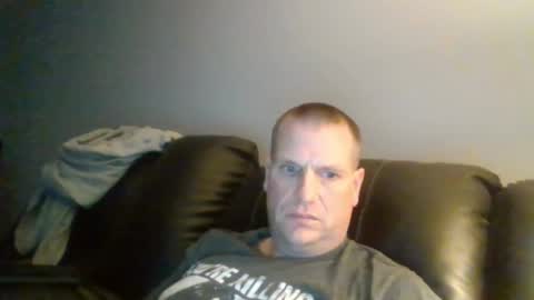 Snapshot of lovetocum37 chatting on 03/06/25, 03:57 lovetocum37 online show from 03/06/25, 03:57