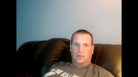 Snapshot of lovetocum37 chatting on 10/06/25, 04:48 lovetocum37 online show from 10/06/25, 04:48