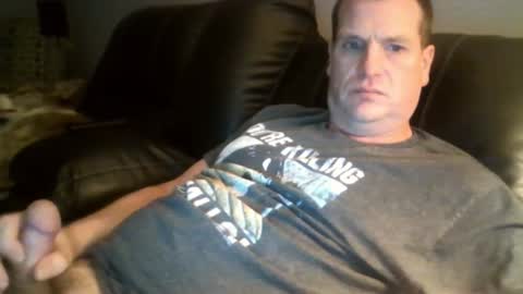 Snapshot of lovetocum37 chatting on 01/06/26, 05:33 lovetocum37 online show from 01/06/26, 05:33