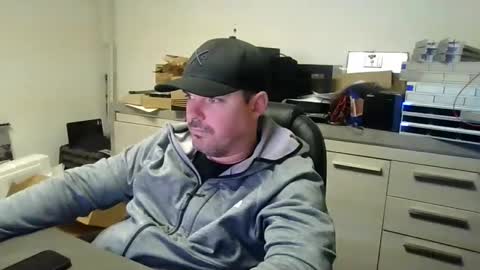 Snapshot of lovetofps chatting on 03/12/25, 04:56 Love2Game online show from 03/12/25, 04:56