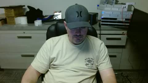 Snapshot of lovetofps chatting on 03/13/26, 05:41 Love2Game online show from 03/13/26, 05:41