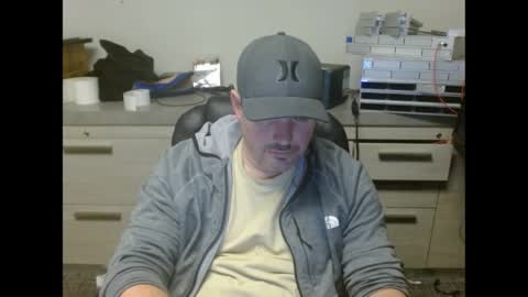 Snapshot of lovetofps chatting on 04/03/26, 05:22 Love2Game online show from 04/03/26, 05:22