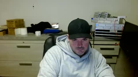 Love2Game online show from 05/23/26, 07:40