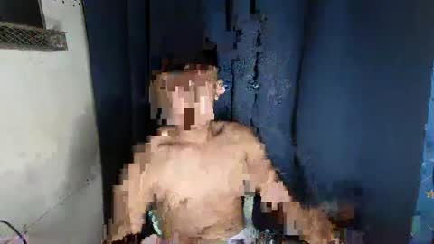 Snapshot of lovetosuckxox chatting on 02/12/25, 02:10 lovetosuckxox online show from 02/12/25, 02:10