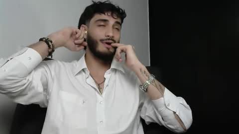 Snapshot of lovexjuxn77 chatting on 02/23/26, 07:22 lovexjuxn77 online show from 02/23/26, 07:22