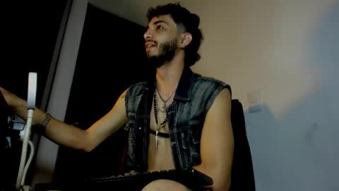 Snapshot of lovexjuxn77 chatting on 02/24/26, 07:12 lovexjuxn77 online show from 02/24/26, 07:12