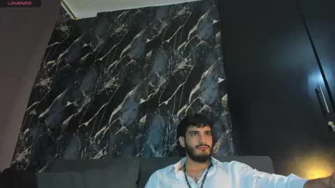 Snapshot of lovexjuxn77 chatting on 03/23/26, 07:40 lovexjuxn77 online show from 03/23/26, 07:40