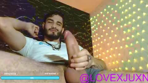 Snapshot of lovexjuxn77 chatting on 04/17/26, 08:45 lovexjuxn77 online show from 04/17/26, 08:45