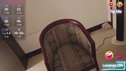 Snapshot of loveyouwhenloveme chatting on 02/21/26, 01:28 Lisa online show from 02/21/26, 01:28