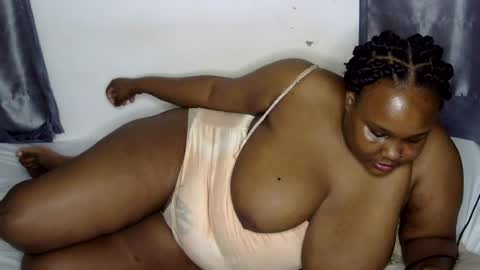 loveytiana online show from 06/18/26, 08:03