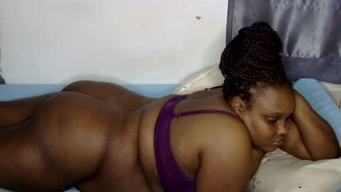loveytiana online show from 06/23/26, 07:12