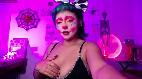 Snapshot of loving_alma chatting on 10/30/25, 03:52 loving_alma online show from 10/30/25, 03:52