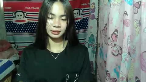 Snapshot of loving_rhean chatting on 05/18/26, 07:25 loving_rhean online show from 05/18/26, 07:25