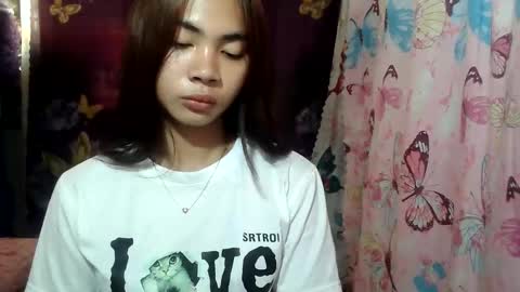 Snapshot of loving_rhean chatting on 06/10/26, 02:56 loving_rhean online show from 06/10/26, 02:56