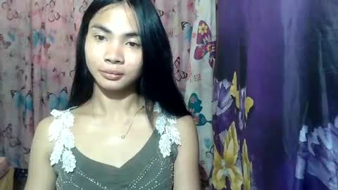 Snapshot of loving_rhean chatting on 07/05/26, 04:19 loving_rhean online show from 07/05/26, 04:19