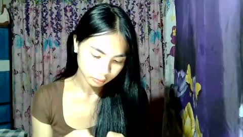 Snapshot of loving_rhean chatting on 07/18/26, 02:10 loving_rhean online show from 07/18/26, 02:10