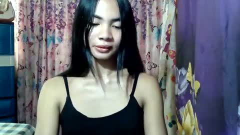 Snapshot of loving_rhean chatting on 07/19/26, 03:10 loving_rhean online show from 07/19/26, 03:10
