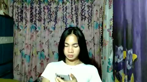 Snapshot of loving_rhean chatting on 07/27/26, 01:51 loving_rhean online show from 07/27/26, 01:51