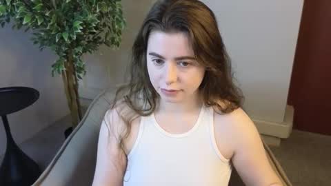 Snapshot of lovingwhisperr chatting on 03/21/26, 01:54 Erika online show from 03/21/26, 01:54