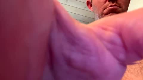 Snapshot of lovinreach chatting on 10/04/25, 10:08 lovinreach online show from 10/04/25, 10:08