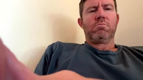 Snapshot of lovinreach chatting on 11/18/25, 05:06 lovinreach online show from 11/18/25, 05:06