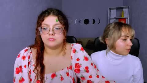 Snapshot of loya_best chatting on 11/27/25, 01:35 loya_best online show from 11/27/25, 01:35