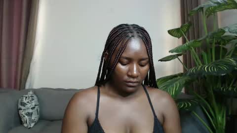 loyalcutie online show from 01/13/25, 04:39